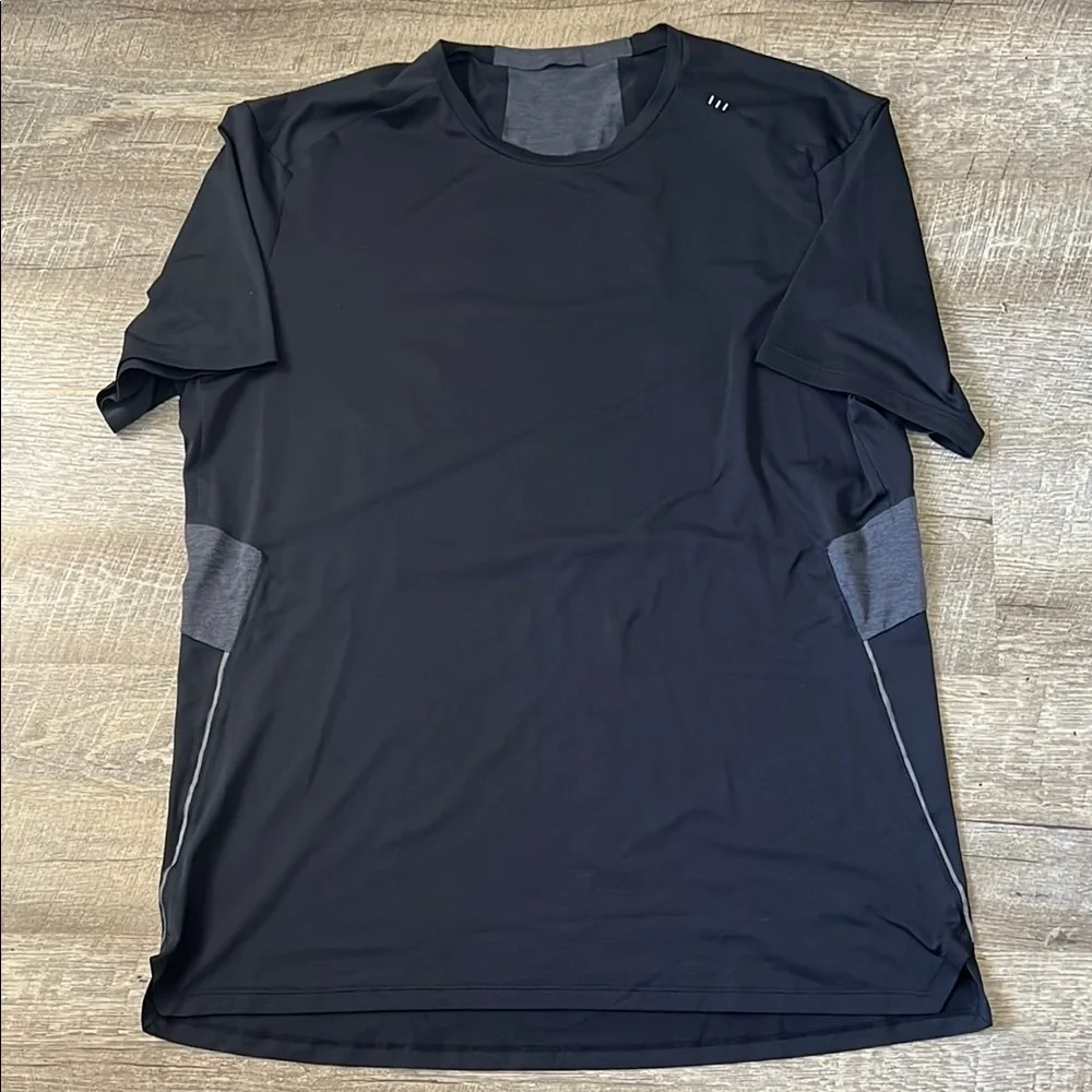 Men’s Lululemon Fast Free Breathe Black Performance Training Shirt Size M/L